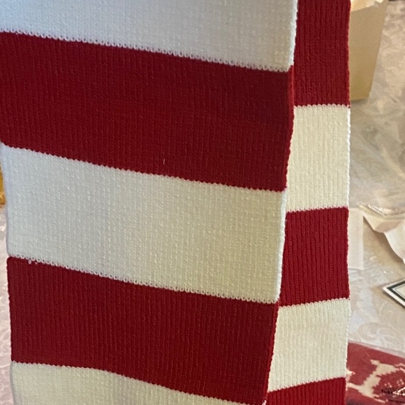 Jean Paul Gaultier Red Knit Mittens and Scarf Set new comes in packaging no tags - Picture 7 of 8